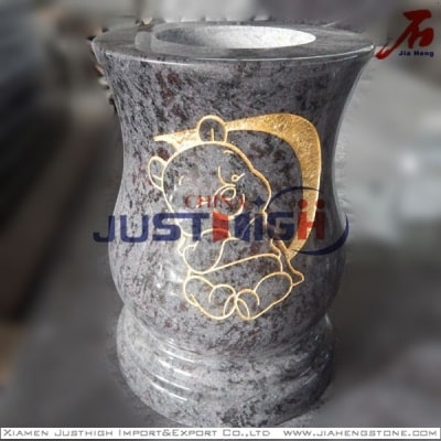 flower carved memorial vase in good factory price