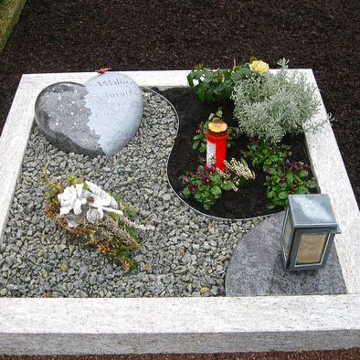 samples of granite headstones 1