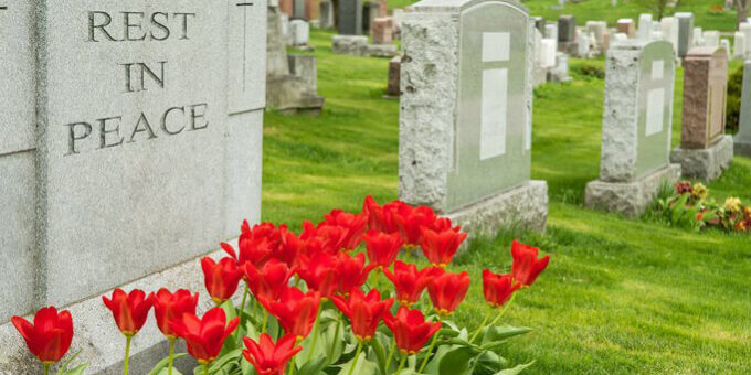 etiquette for gravestones