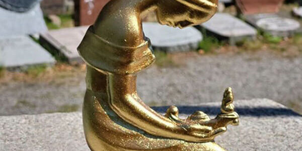 gold paint do you use on a gravestone gold paint do you use on a gravestone