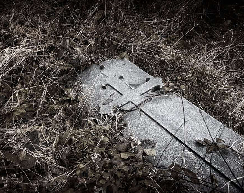 Do coffins collapse when buried2